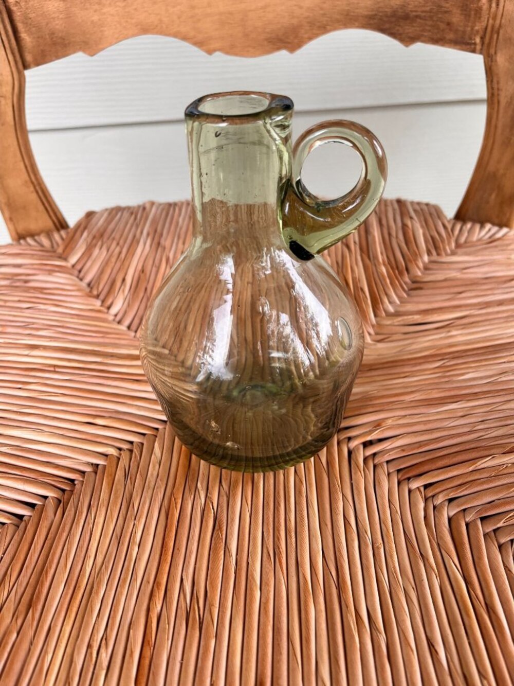 Hand blown Green art Vase Sculptural Decorative Accent flower Vase with handle 6